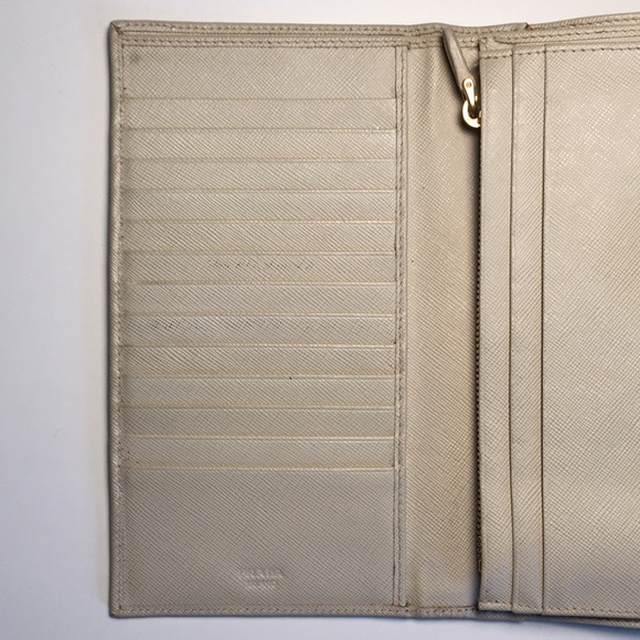 Prada Milano Saffiano Metal Wallet - Picture 5 of 8